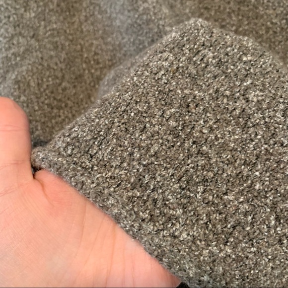 Columbia | V-Neck Sweater - Picture 6 of 15